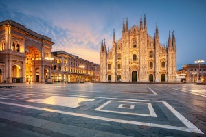 Milan_Cathedral_Duomo-di-Milano__FocusFillWyIwLjAwIiwiMC4wMCIsMzAwLDIwMF0 - Travel with Books in Bari